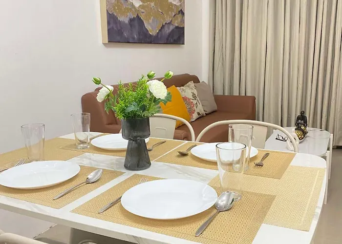 Spacious 2br At Moa Manila