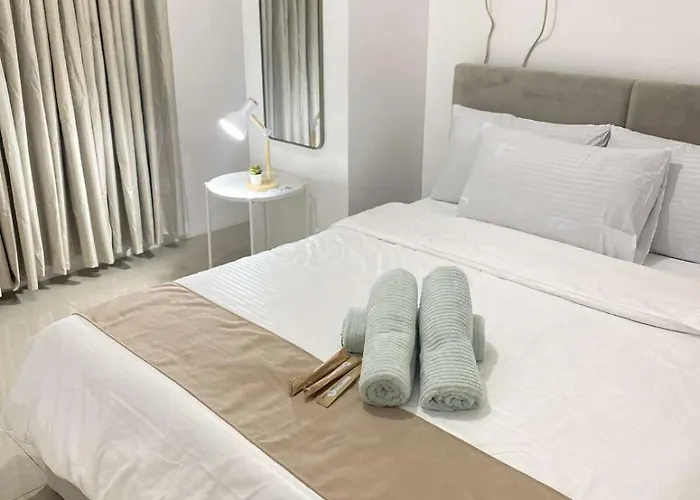 Spacious 2br At Moa