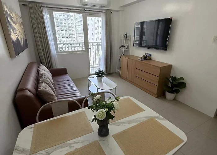 Spacious 2br At Moa